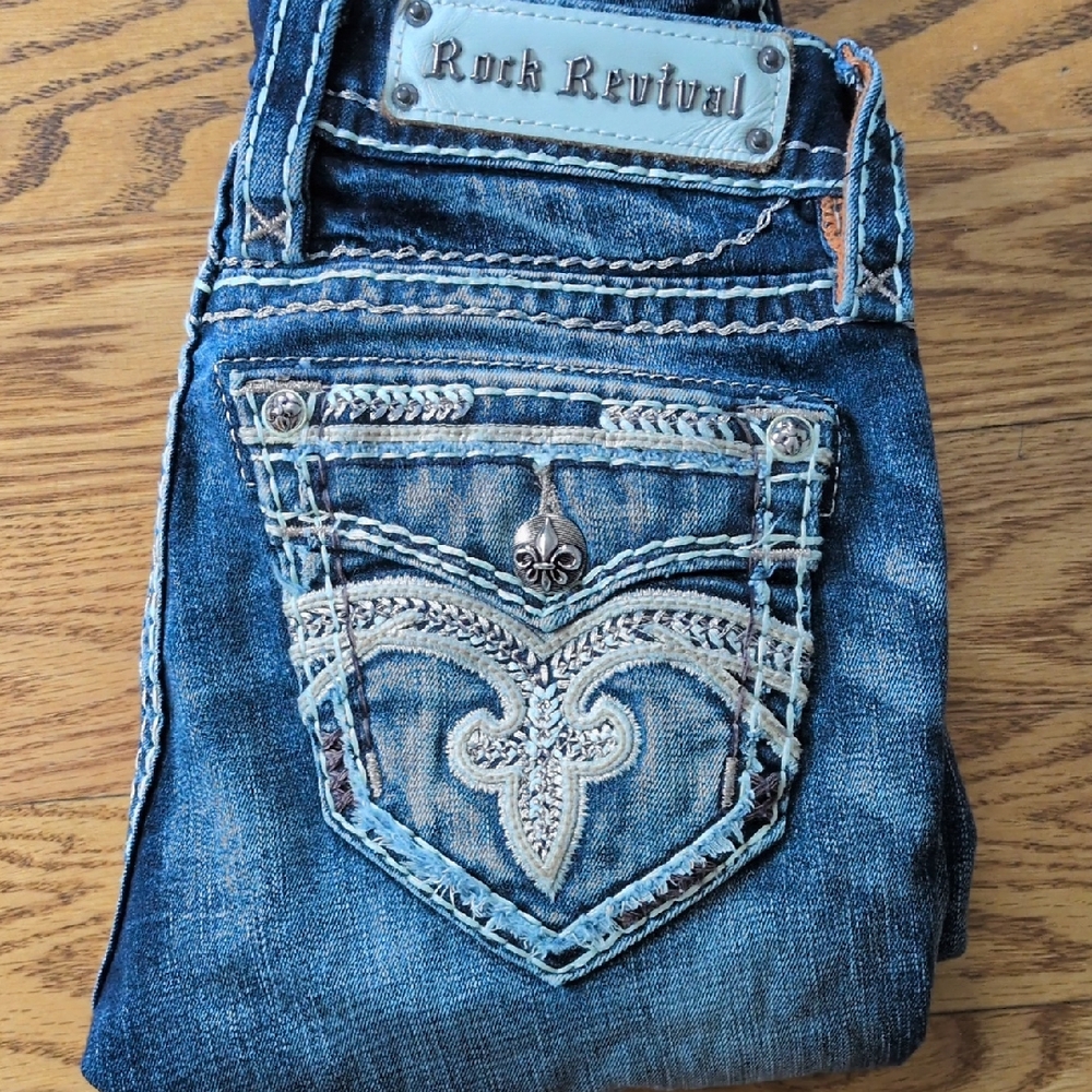 Rock Revival Blue Women's Jeans with Embroidered Pockets